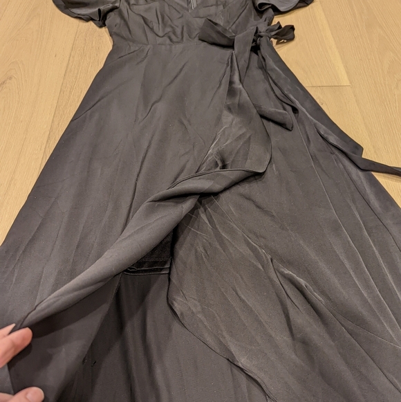 Elegant Black Faux Wrap Dress - Picture 8 of 14